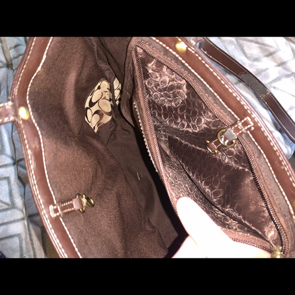 Coach Shoulder Bag - Picture 6 of 7